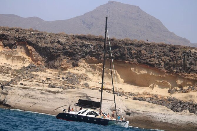 3 hrs. Whale Watching and Relaxing Chill Out Catamaran with glass floor - Food, drinks, and the shaded meal zone: where the value really shows