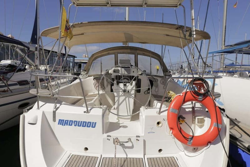 3h Whale Watching Private tour Beneteau Oceanis 440 - What to bring and practical tips for a smooth day