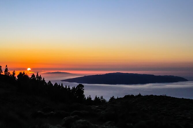 6-Hour Tour with Observation of the Stars 1242 with Lunch - Mirador El Retamar at 2,100 meters: solar viewing, sunset wine, then the night sky