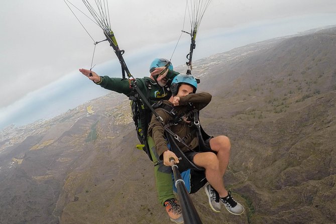 Acro Paragliding Adventure in Costa Adeje with FREE Pickup !! - Pickup and transfers around Costa Adeje (and beyond)