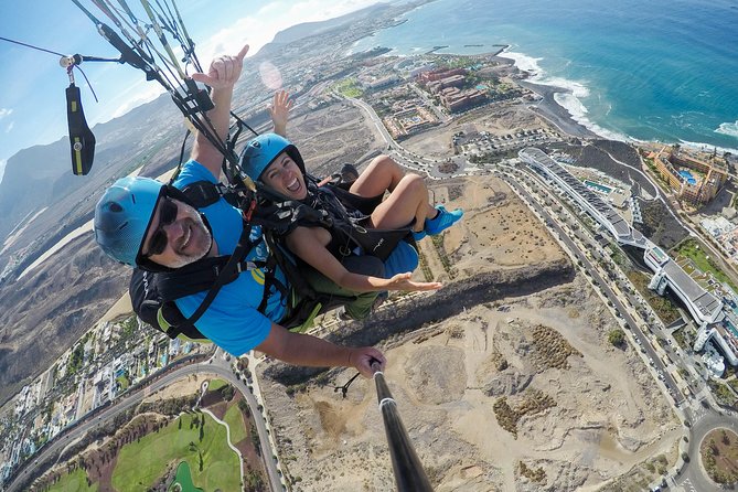 Acro Paragliding Adventure in Costa Adeje with FREE Pickup !! - Communication and the pilot/instructor experience