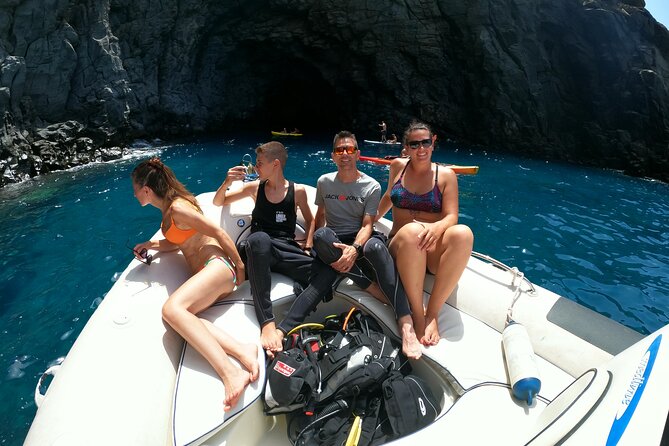 Boat Excursion to visit underwater lava tongues - Key highlights worth your attention