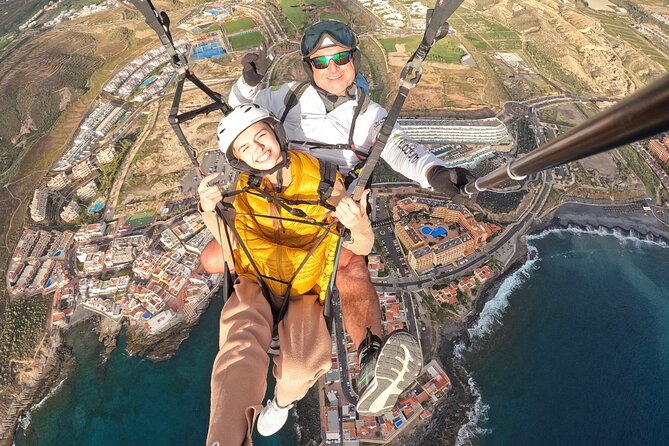 BRONZE tandem paragliding flight in South Tenerife, free pick up - How the bronze tandem setup works in Costa Adeje