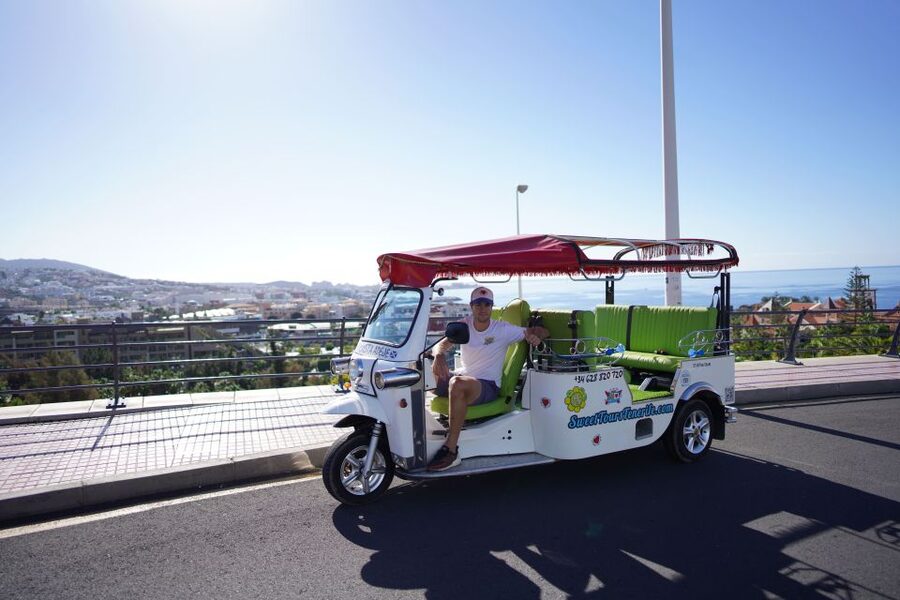 Costa Adeje: Secret Volcano Tuk Tuk Tour - Caldera del Rey: the volcano story that explains the banana plantations