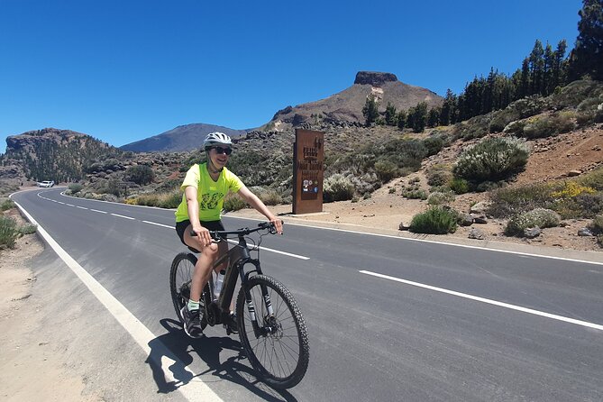 Electric Bike Teide Volcano Guided Tour - Snacks, photo stops, and the pacing that keeps you smiling