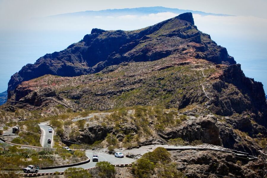 From Playa de las Américas: Full-Day Teide Jeep Safari - How long is the day really, and how to dress like you mean it