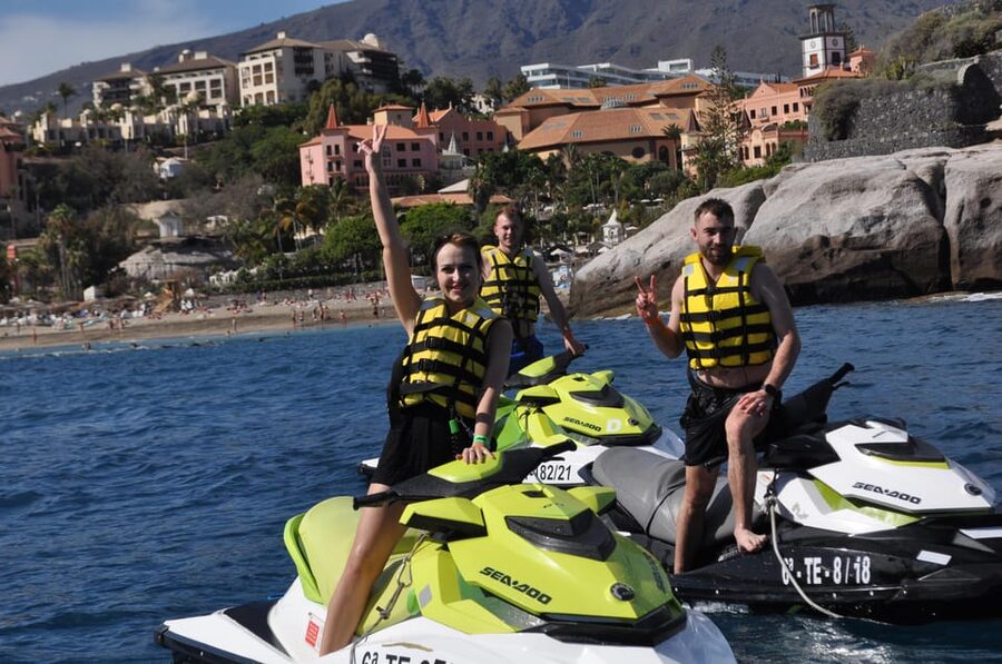 From Puerto Colon : 1 hour adrenaline JetSki tour - Jet Skis That Feel Stable at Speed: Why It Matters for Beginners