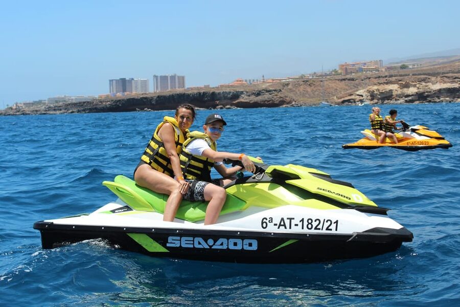 From Puerto Colon : 1 hour adrenaline JetSki tour - From Puerto Colón Marina: Gear Up and Get the Safety Message Fast