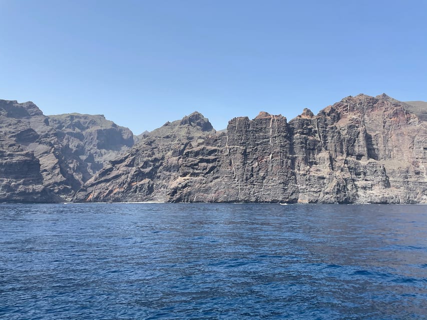 Los Gigantes: Sailing Excursion with Swimming, Drink & Tapas - Tapas and Drinks on Deck: The Calm Reward After Saltwater