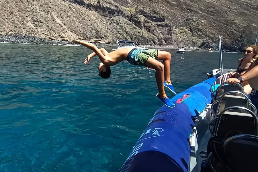 Los Gigantes to Teno: Boat trip with snorkeling & drinks - The 2.5-hour pacing: what happens and why you won’t feel rushed