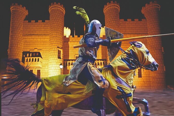 Medieval Castle with dinner from Puerto de la Cruz in TenerifeSur - Castillo San Miguel: dinner where the castle becomes the stage