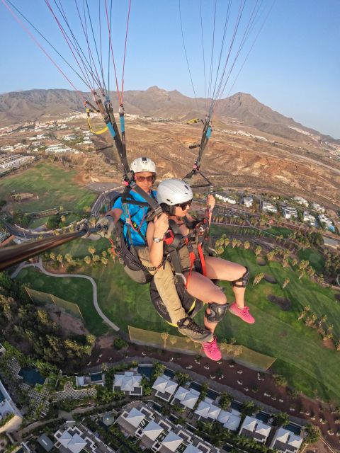 Paragliding flight with a Spanish Champion 2021/2022. - Landing Near the Beach: Easy Finish, Simple Recovery