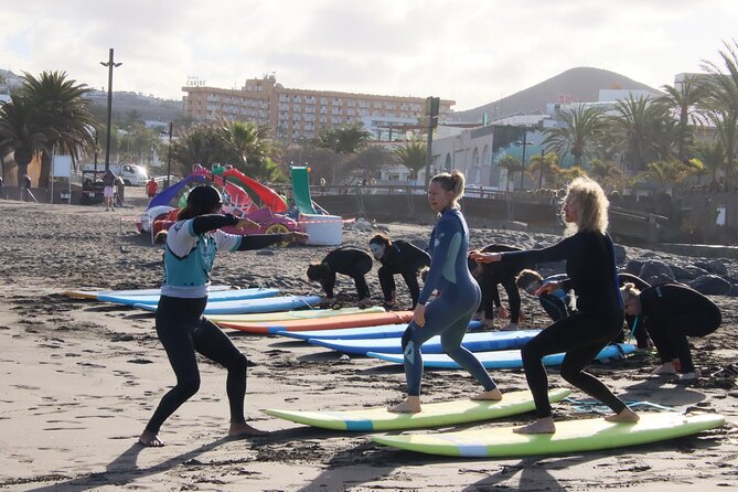 Premium Group Surf (2h) – Only 5 Students, Team Incl (+ 13 years) - Key highlights