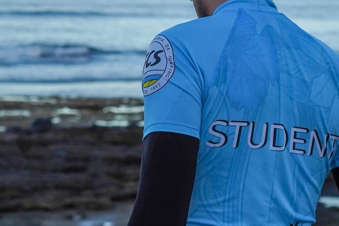 Premium Group Surf (2h) – Only 5 Students, Team Incl (+ 13 years) - Ocean Life Tenerife: The Playa de las Américas starting point that keeps it simple