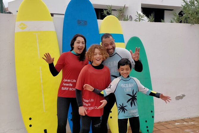 Premium Group Surf (2h) – Only 5 Students, Team Incl (+ 13 years) - In the water: safety walk, sand practice, and coached tries every time
