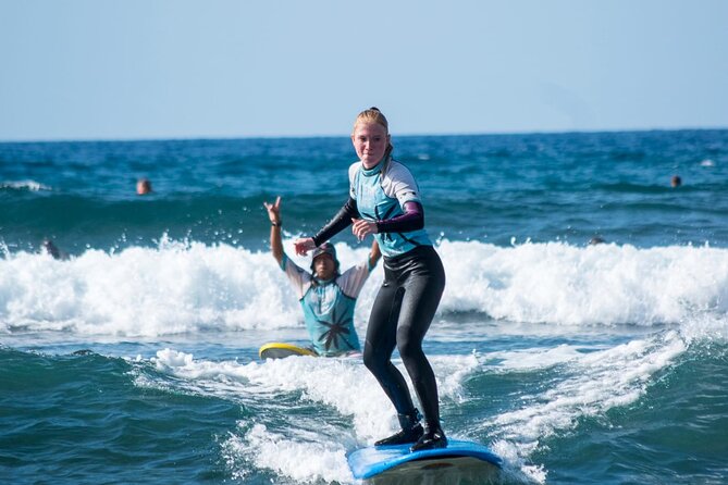 Premium Group Surf (2h) – Only 5 Students, Team Incl (+ 13 years) - Premium Group Surf with only five students: why the small size changes everything