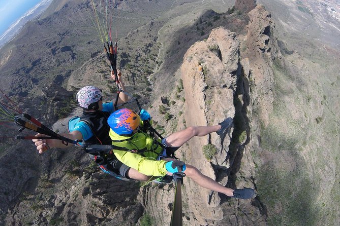 Premium Paragliding in Tenerife : Photos, videos and pickup included - Playa de las Américas: A Clean Finish Back on Earth