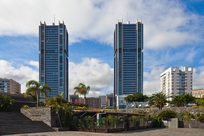 Private 4-hour Tour of Santa Cruz de Tenerife with Hotel or Cruise Port pick-up - Plaza del Príncipe: a quick sightseeing moment with local energy