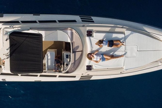 Private Glamorous Speedboat in Tenerife with Snacks & Drinks - Where You Meet and How the 2–3 Hour Day Plays Out