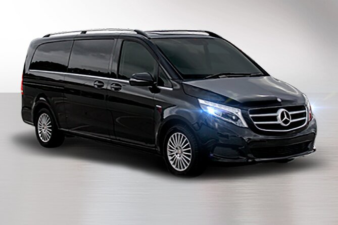 Private South Tenerife Airport Transfer to South Hotels - What’s in the Car: Comfort, Cleanliness, and Useful Extras