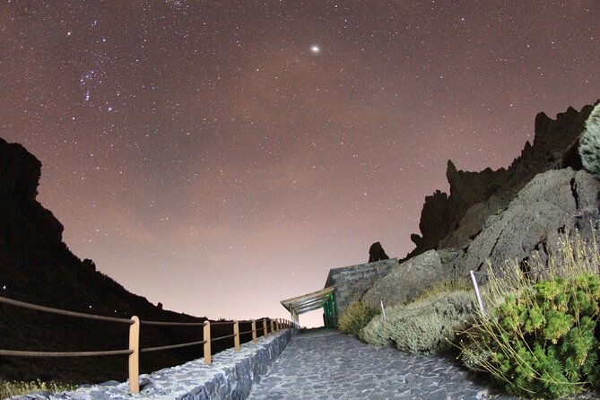 Private stargazing trip in Teide - Where you meet: Paradores Cañadas del Teide