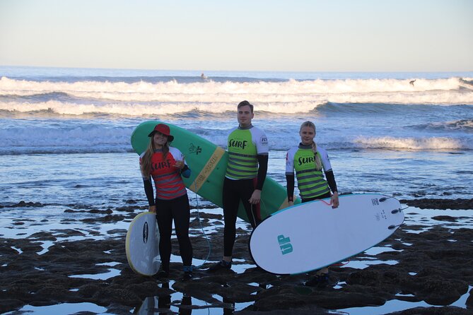 Private Surfing Lesson at Playa de las Américas - Photo analysis: turning a fun ride into a clear improvement plan