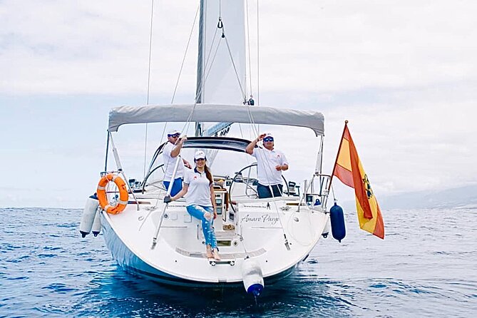 PRIVATE YACHT CHARTER VOYAGE, Food & Drinks included! - Crew Attention and On-Board Service: What You’ll Feel