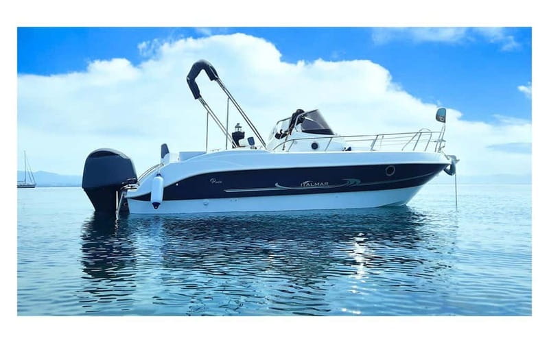 Puerto Colon: License-Free Self-Drive Boat in Tenerife - The Boat Setup: License-Free, Built for Easy Confidence