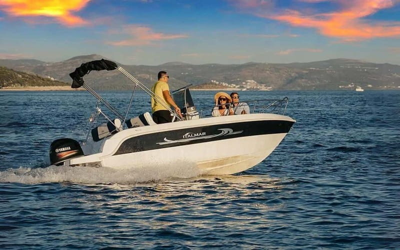 Puerto Colon: License-Free Self-Drive Boat in Tenerife - Your On-Water Day Plan: How It Usually Flows