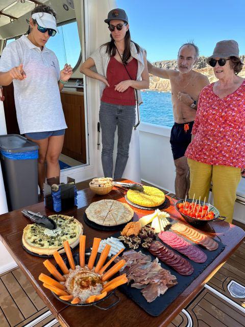 Puerto Colon : Shared/private boat trip with snack & Drinks - Price and value: is $79 per person worth it?