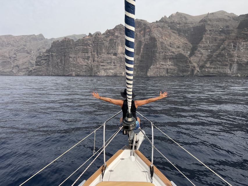 Puerto Colon : Whale & Dolphins Sailing Excursion - If you get seasick: follow the tour’s prevention tips