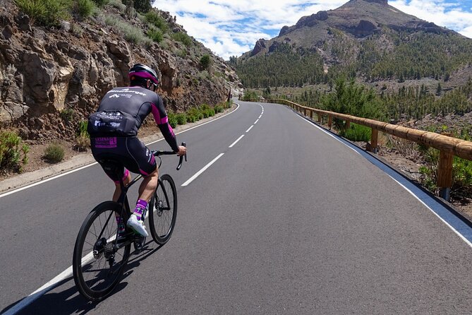 Road Cycling Tenerife - Teide Route - The 45 km return: enjoying the views on the way down