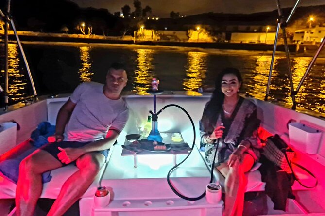 Romantic night ocean boat trip for 2 - The start point that keeps things simple: Av. de Colón to Puerto Colón