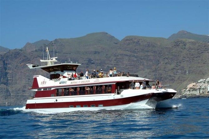 Royal Dolphin Whale watching excursion - Puerto Colón Stop: How It Fits the Day
