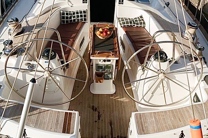SAILING YACHT EXCURSION TOUR, Food & Drinks included! - The 3-hour flow: Playa de las Américas and then out on the water