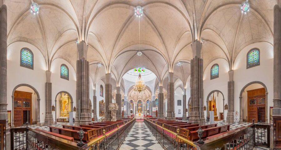 San Cristobal de La Laguna : Cathedral ticket w/ audioguide - Entering with the right expectations: neoclassical outside, neo-Gothic within
