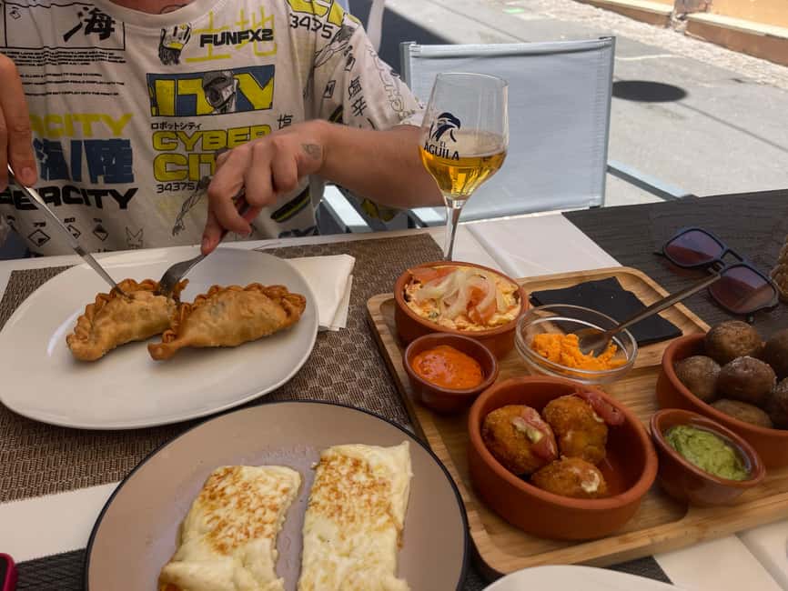 Santa Cruz guided bike tour 1,5 hour + Tapas - Enter Santa Cruz on Two Wheels: The 2.5-Hour Flow