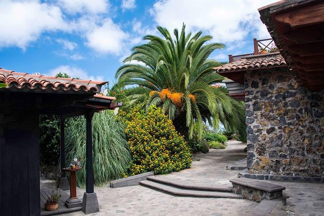 Skip the Line: Artlandya Admission Ticket in Tenerife - Glass Art Across Three Rooms in a Botanical Garden
