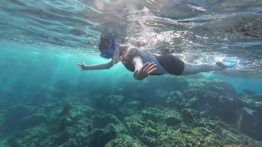 Snorkeling in a Volcanic Bay - The short sail to Los Abrigos