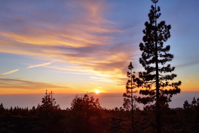 Sunset and stargazing from Teide - Stop 1: Guía de Isora Dinner, Local Wine, and Quick Views