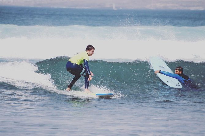 Surf Class Experience in Playa de la Américas - The first half: theory and safety basics that reduce fear fast