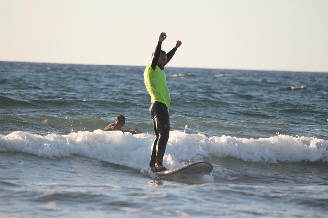 Surf Class Experience in Playa de la Américas - What the reviews say matters most (and how it helps you)