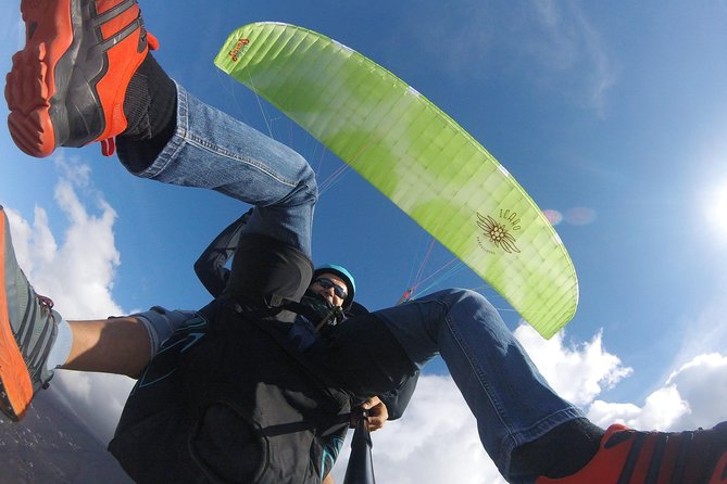 Tandem paragliding in Tenerife - The 90 Minutes on the Ground: How the Day Flows