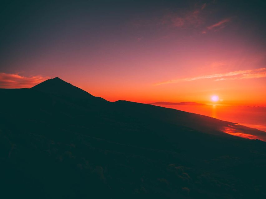 Teide: Guided Sunset & Stargazing Tour by Night with Dinner - The Traditional Village Stop: Coffee and a Breather Before the Climb