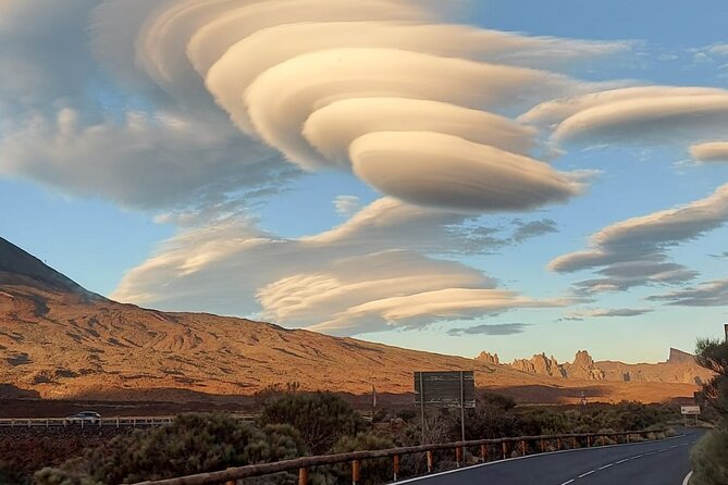 TEIDE NIGHT Astronomy Stargazing Bus Tour, Meal & Drinks included! - Group Size and the Real Rhythm of the Evening