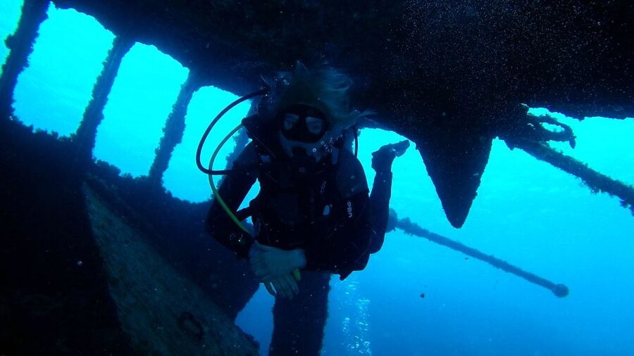 Tenerife: 2 Diving Sessions for Certified Divers - Equipment, insurance, and the real total you should budget