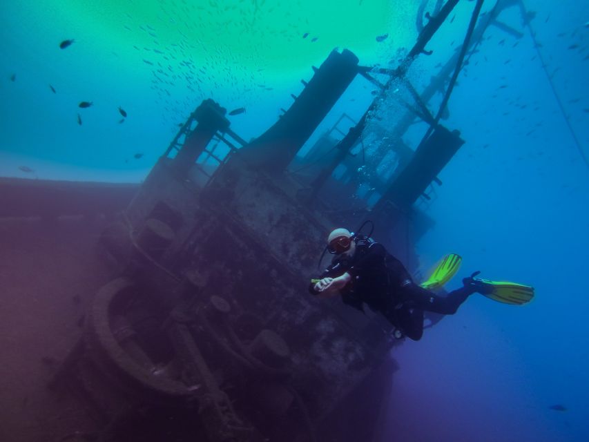 Tenerife: 2 Diving Sessions for Certified Divers - First underwater session: shore entry when it makes sense
