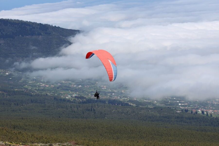 Tenerife: Acrobatic Paragliding Tandem Flight - Comfort tips that keep the adrenaline enjoyable