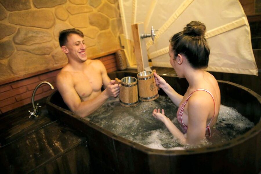 Tenerife: Beer Spa Experience with Tastings and Snacks - What to bring and what to expect during the visit