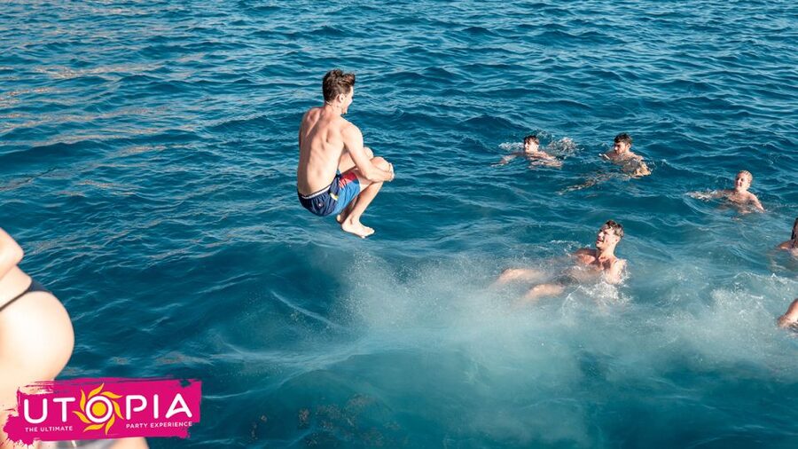 Tenerife: Boat Party with Open Bar and DJs - Price value: what $106 buys you (and what to watch for)